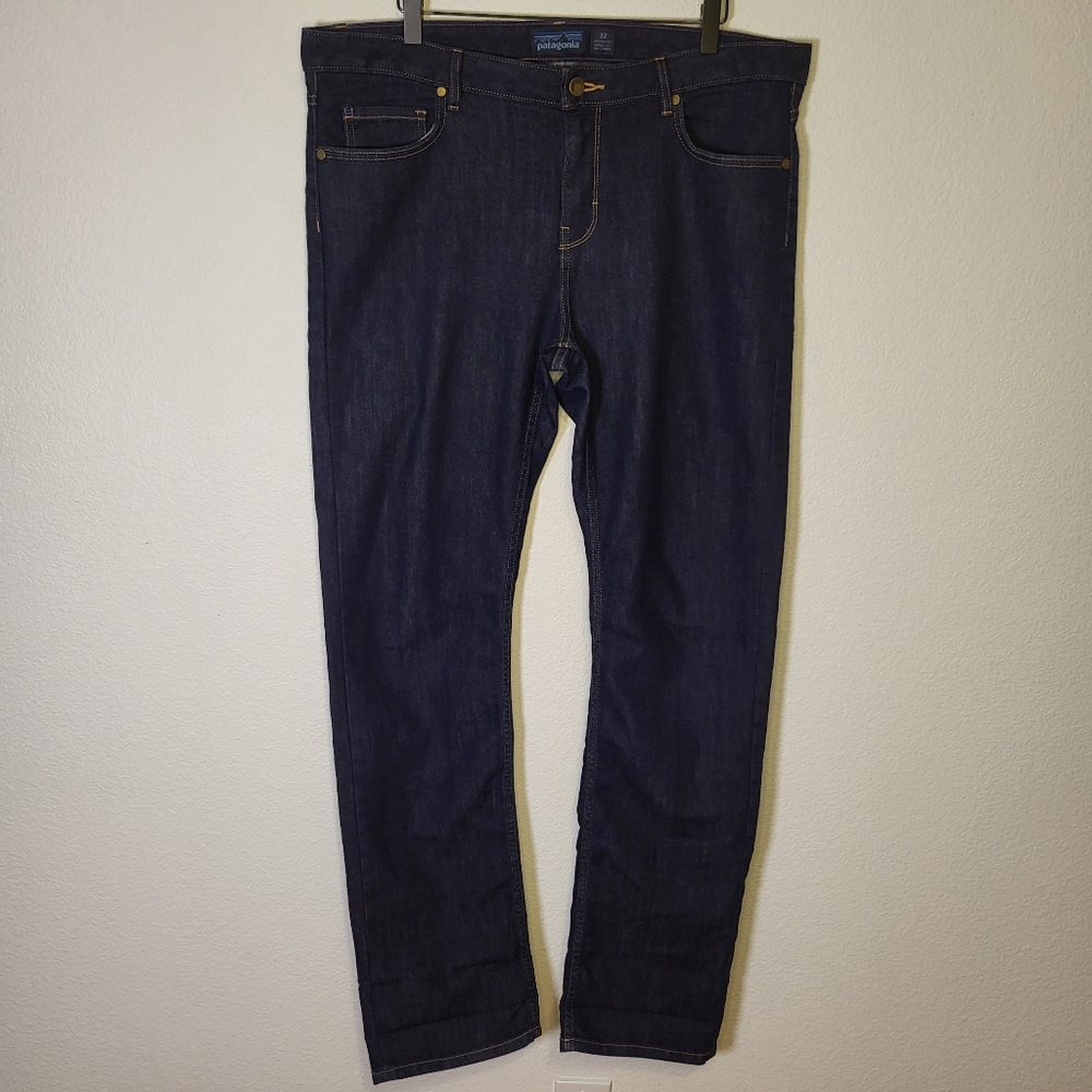 Patagonia Straight Fit Regular Denim Jeans size 32 in Dark Denim Blue